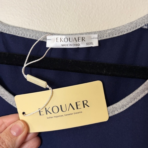 NEW Ekouaer Navy and Gray Raglan Sleeve Gown - Picture 3 of 4